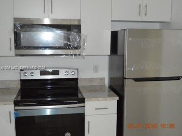 5625 W 20th Ave 113, Hialeah FL 33012