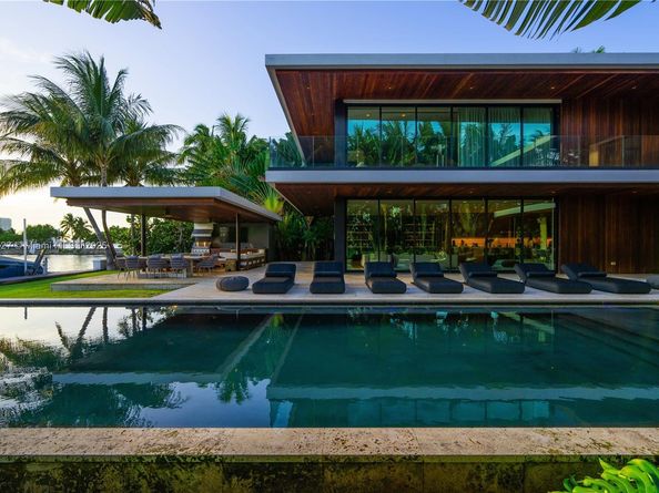 126 W San Marino Dr, Miami Beach FL 33139