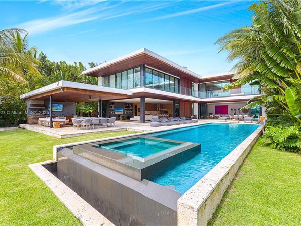 126 W San Marino Dr, Miami Beach FL 33139