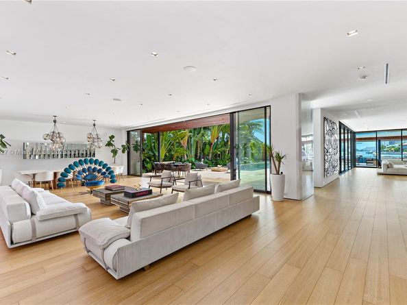 126 W San Marino Dr, Miami Beach FL 33139