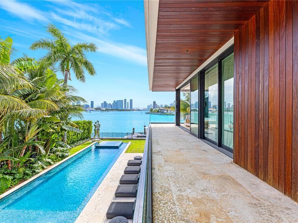 126 W San Marino Dr, Miami Beach FL 33139