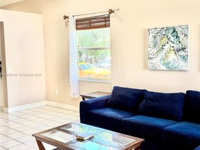 306 NW 115th Way, Coral Springs FL 33071