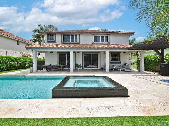 2132 Quail Roost Dr, Weston FL 33327
