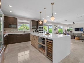 2132 Quail Roost Dr, Weston FL 33327
