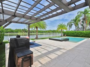 2132 Quail Roost Dr, Weston FL 33327