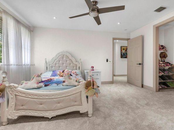 2132 Quail Roost Dr, Weston FL 33327