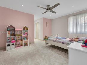 2132 Quail Roost Dr, Weston FL 33327