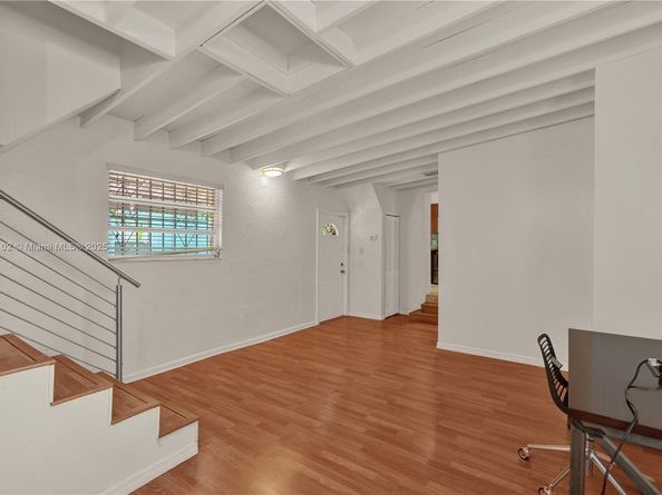 2145 SW 7th St, Miami FL 33135
