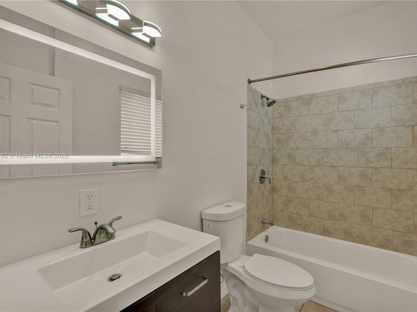 2145 SW 7th St, Miami FL 33135