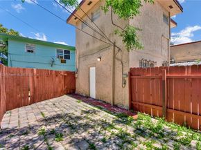 2145 SW 7th St, Miami FL 33135