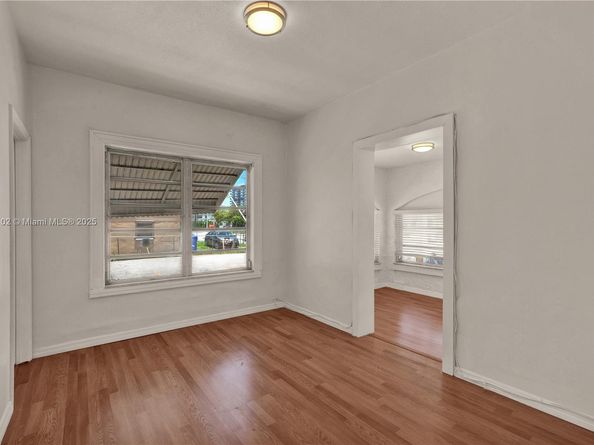 2145 SW 7th St, Miami FL 33135