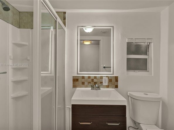 2145 SW 7th St, Miami FL 33135