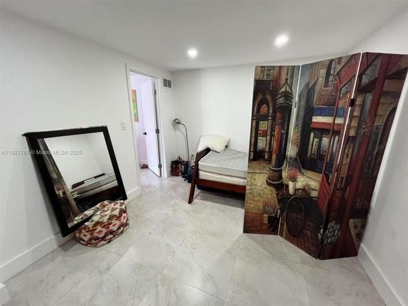 1102 NW 103rd Street, Miami FL 33150