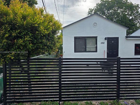 1102 NW 103rd Street, Miami FL 33150
