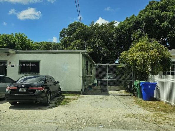 140 NE 83rd St, Miami FL 33138