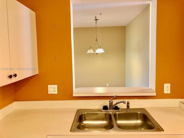 1165 Golden Lakes Blvd 1226, West Palm Beach FL 33411