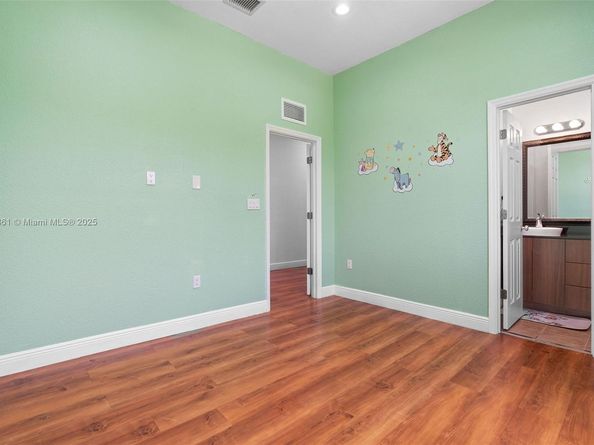 11761 SW 226th Ter, Miami FL 33170