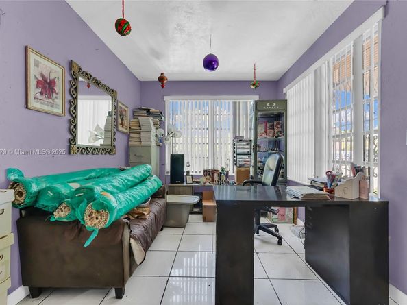 503 NW 43rd Pl, Miami FL 33126
