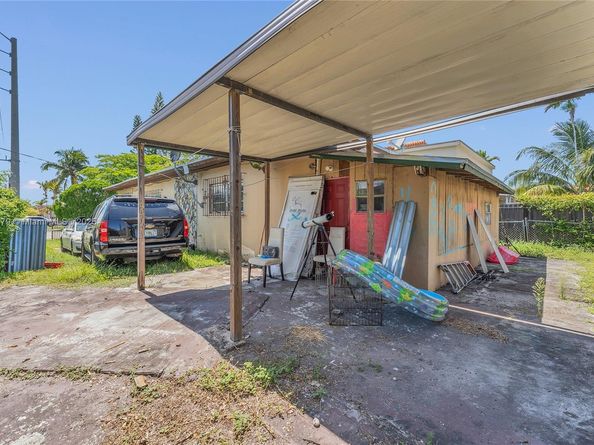 503 NW 43rd Pl, Miami FL 33126