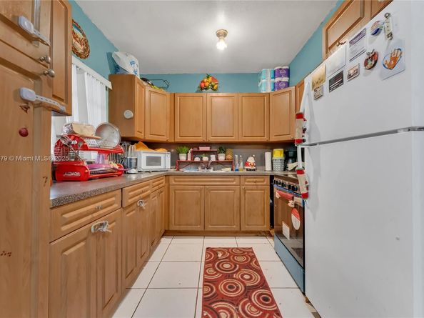 503 NW 43rd Pl, Miami FL 33126