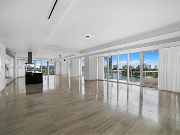 4701 N Meridian Ave 502, Miami Beach FL 33140