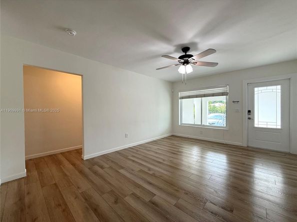 2625 SW 67th Ave, Miami FL 33155