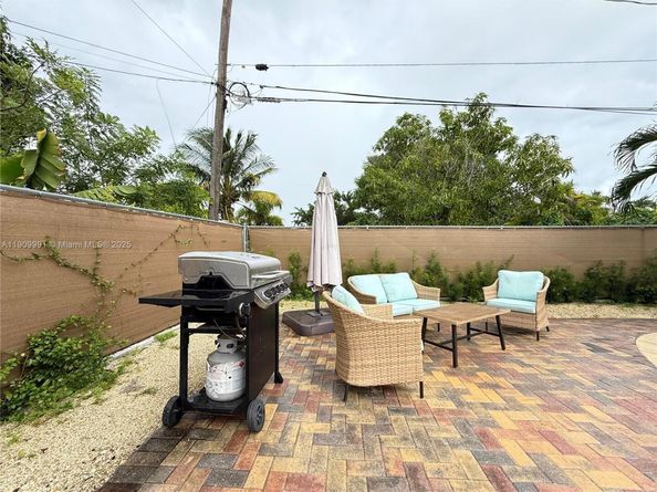 2625 SW 67th Ave, Miami FL 33155