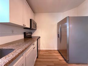 2625 SW 67th Ave, Miami FL 33155