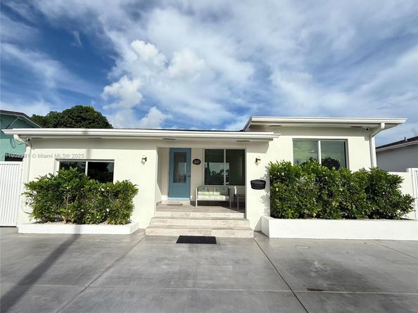 2625 SW 67th Ave, Miami FL 33155