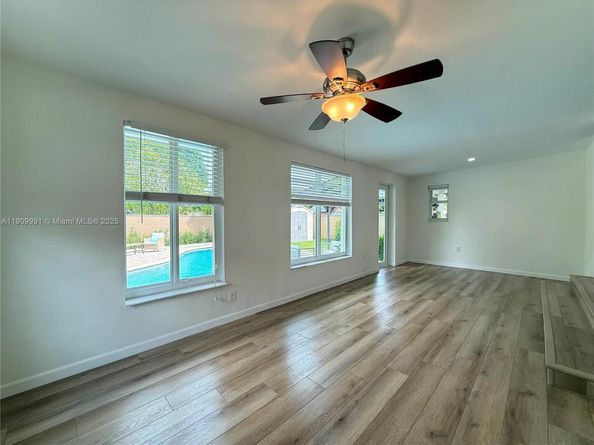 2625 SW 67th Ave, Miami FL 33155