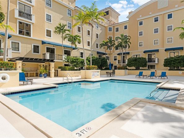 8395 SW 73rd Ave 517, Miami FL 33143