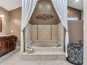 663 NW 107th Ln, Coral Springs FL 33071