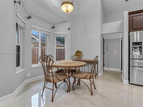 663 NW 107th Ln, Coral Springs FL 33071