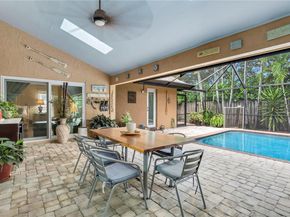 663 NW 107th Ln, Coral Springs FL 33071
