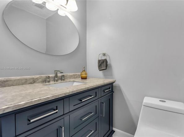 663 NW 107th Ln, Coral Springs FL 33071