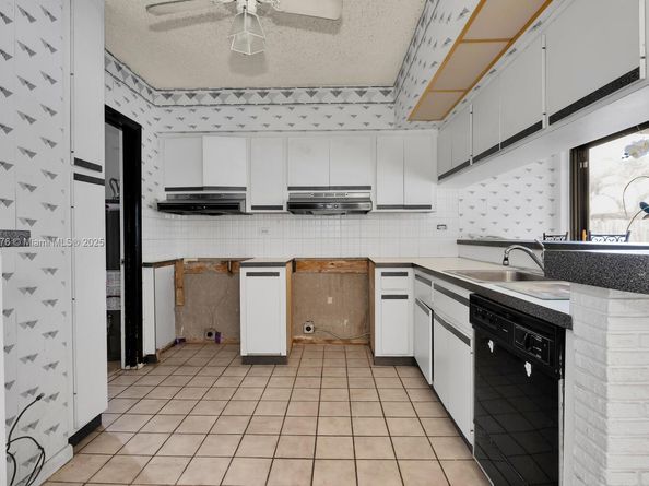 1331 SW 102nd Ave, Miami FL 33174