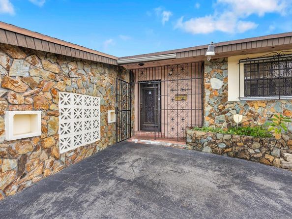 1331 SW 102nd Ave, Miami FL 33174