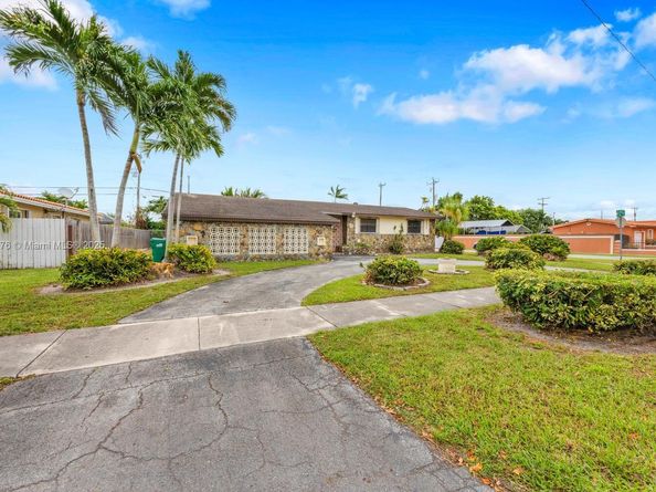 1331 SW 102nd Ave, Miami FL 33174
