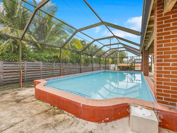 1331 SW 102nd Ave, Miami FL 33174