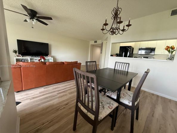 1400 SW 137th Ave 411F, Pembroke Pines FL 33027