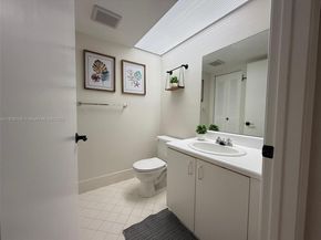 1400 SW 137th Ave 411F, Pembroke Pines FL 33027