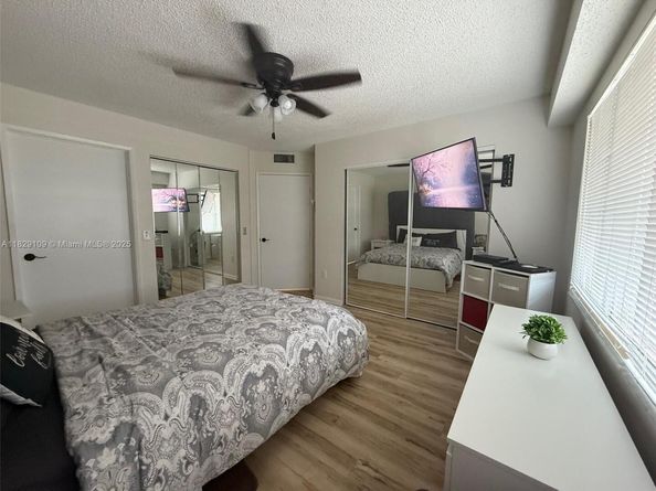 1400 SW 137th Ave 411F, Pembroke Pines FL 33027