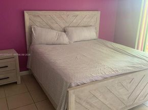 300 Nottingham Cir J, Green Acres FL 33463