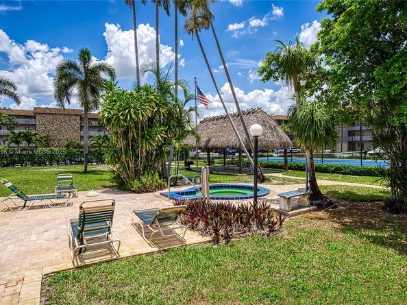 2500 SW 81st Ave 402, Davie FL 33324