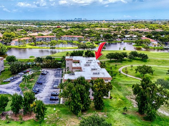 2500 SW 81st Ave 402, Davie FL 33324