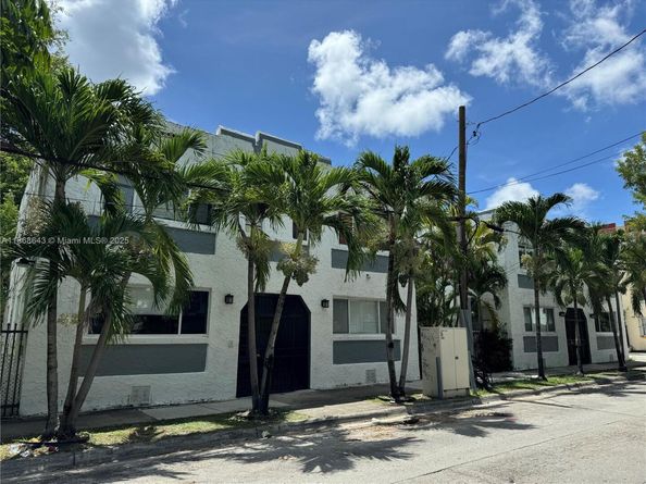 103 NW 6th Ave 2, Miami FL 33128