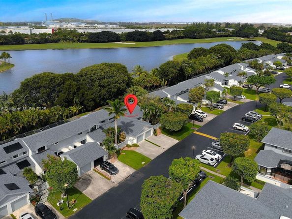 10001 NW 52nd Ter, Doral FL 33178