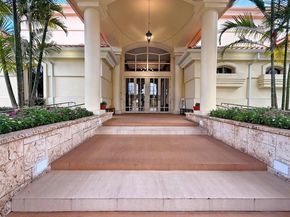 10001 NW 52nd Ter, Doral FL 33178