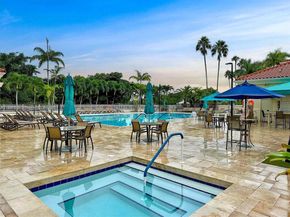 10001 NW 52nd Ter, Doral FL 33178