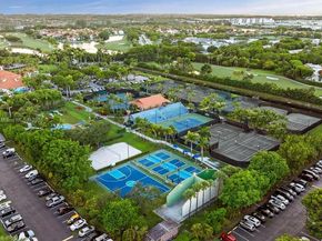 10001 NW 52nd Ter, Doral FL 33178